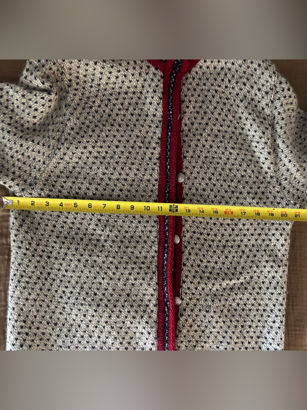 L.L. Bean Women's Light Gray Knit Cardigan with Burgundy Trim - Picture 7 of 16
